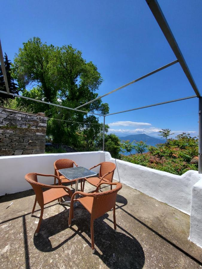 Παραδοσιακό Σπίτι Με Θέα Villa Tríkeri Buitenkant foto